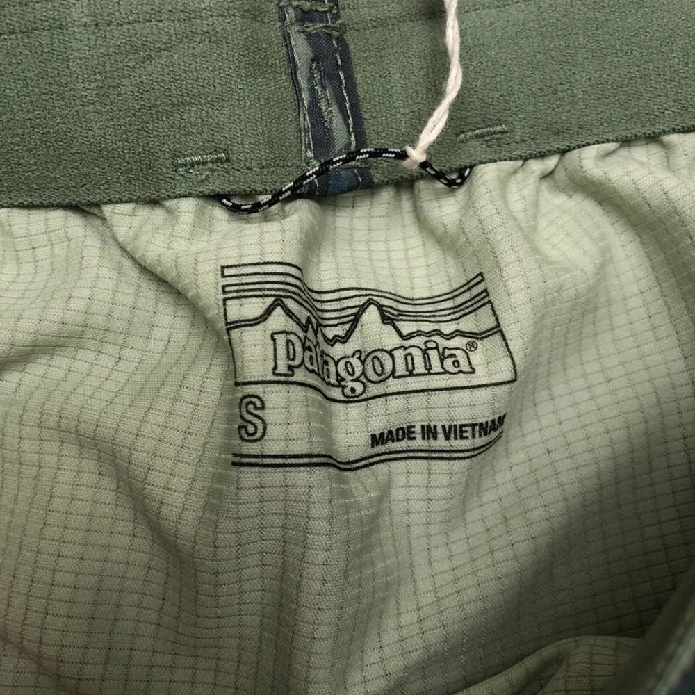Patagonia Men's Baggies Naturals 'Rain Forest' Shorts 58056 size S - Picture 4 of 5